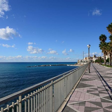 B&B Lungomare דיאמנטה מראה חיצוני תמונה